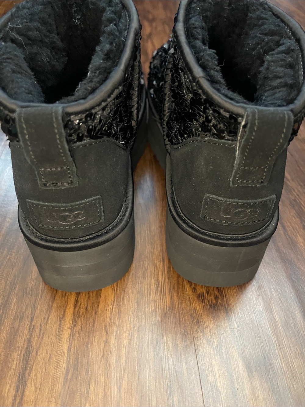 UGG Ultra Mini Chunky Sequin sparkle black Boots Women size 9 - Picture 12 of 16